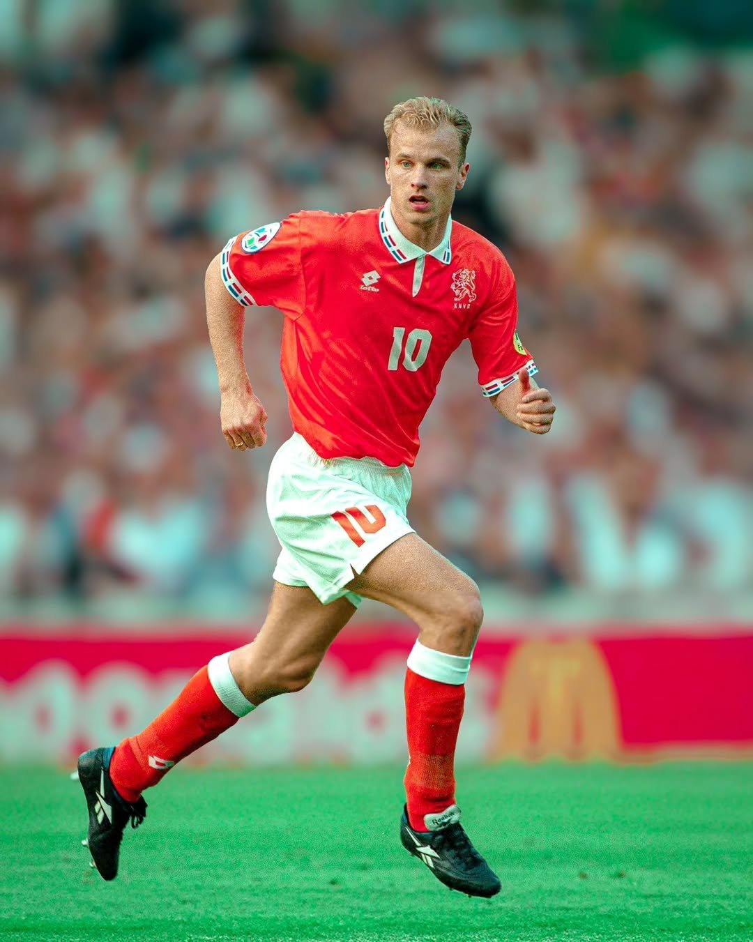 开云体育官网入口-荷兰选手突破重围，晋级国际比赛半决赛