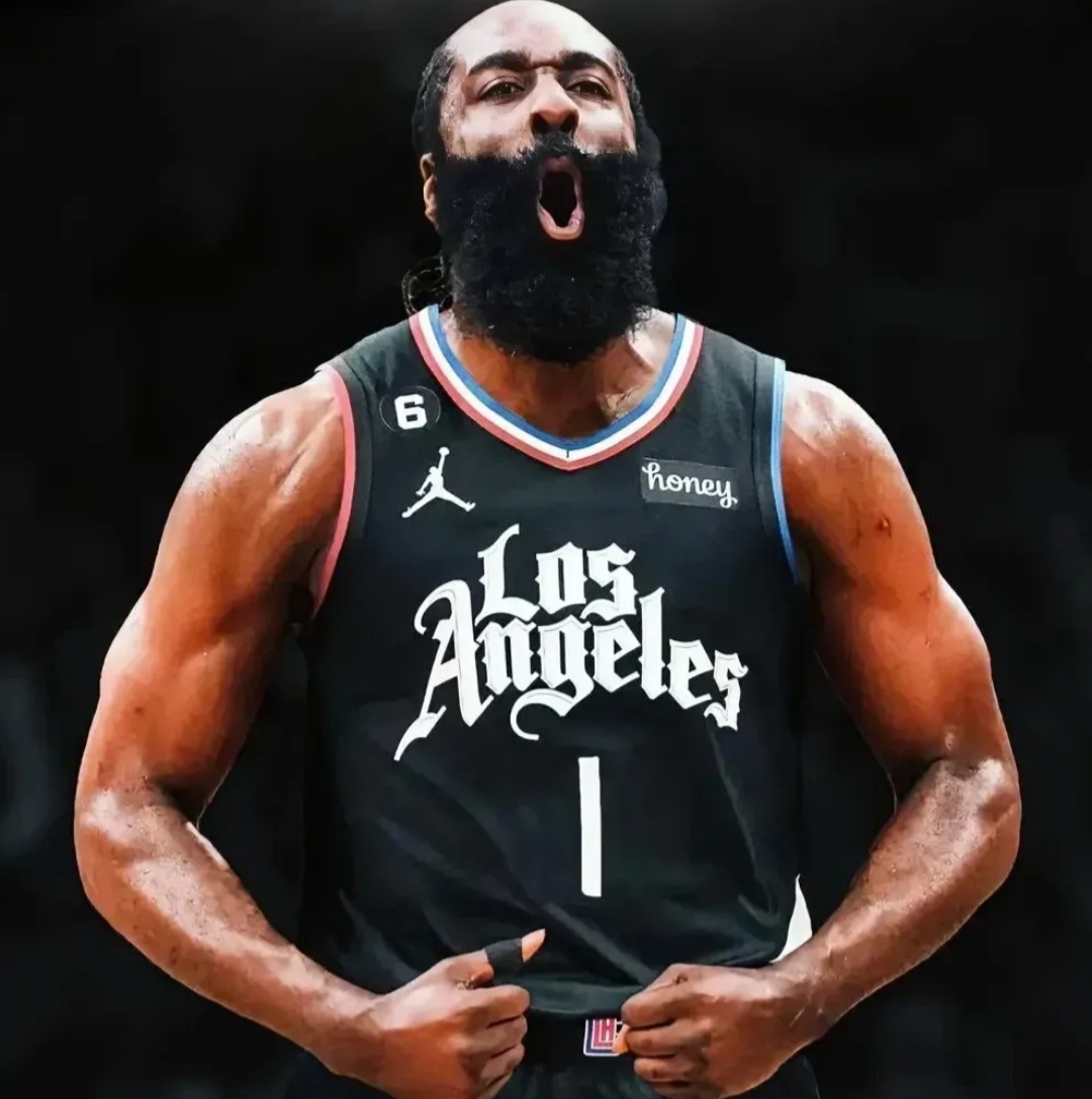 包含火箭主场横扫开拓者，哈登再次独揽40+带队获胜的词条