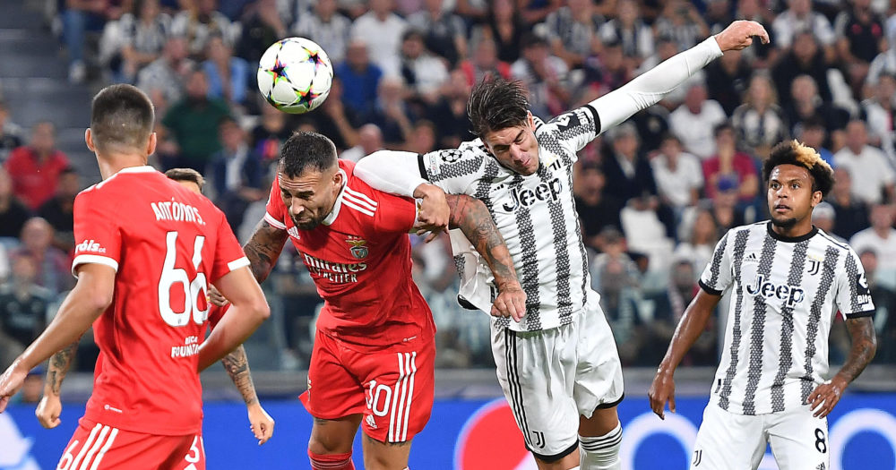 包含尤文图斯遗憾出局，卫冕之路一波三折的词条