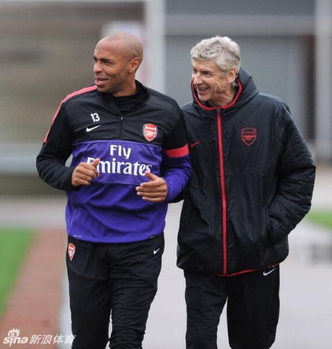 足坛巨星重回赛场，再度证明实力战胜对手登上巅峰的简单介绍