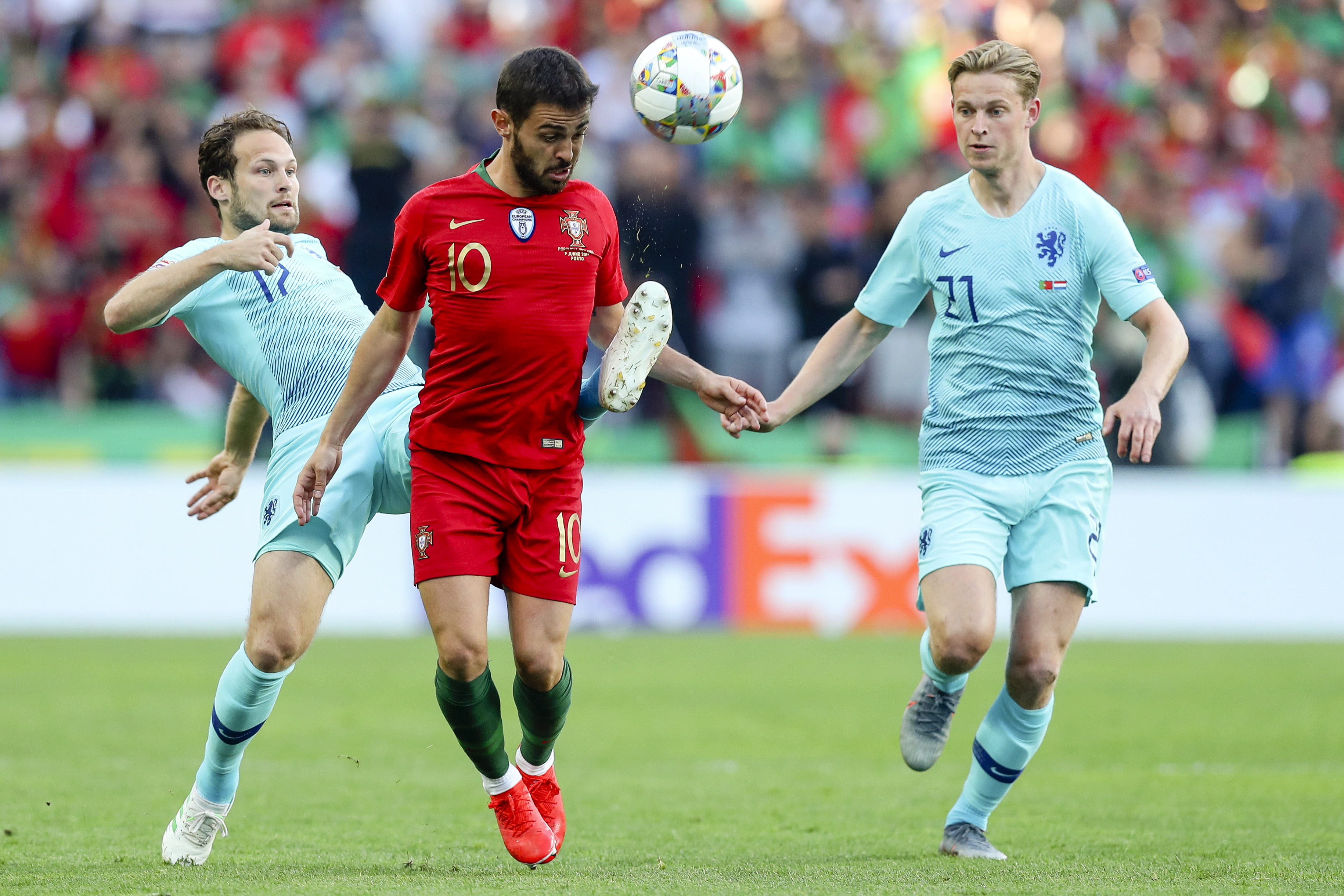 欧洲顶级俱乐部联赛掀起轰动 欧洲顶级俱乐部联赛掀起轰动